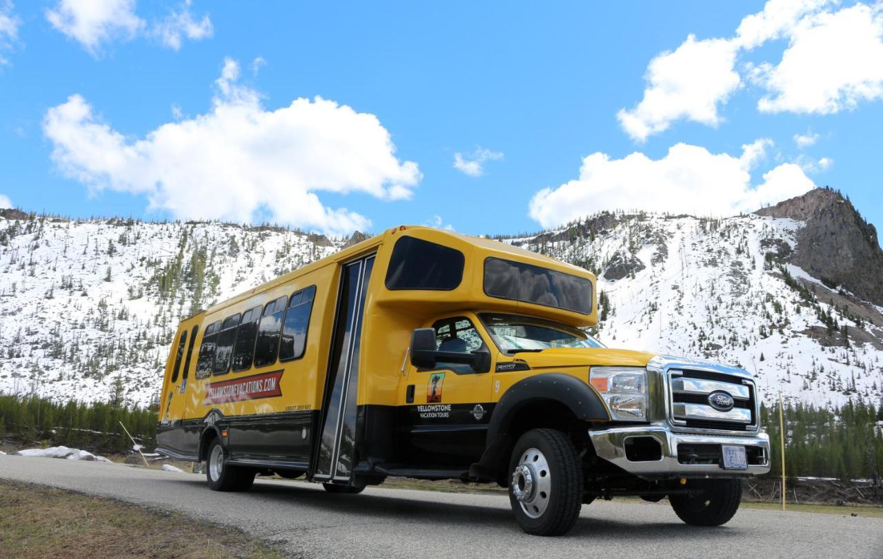 ווסט ילוסטון Explorer Cabins At Yellowstone מראה חיצוני תמונה